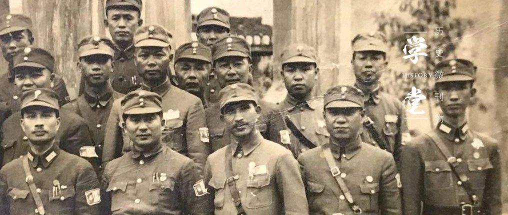 Why is there a distinction between the central army and the mixed army in the Kuomintang army?